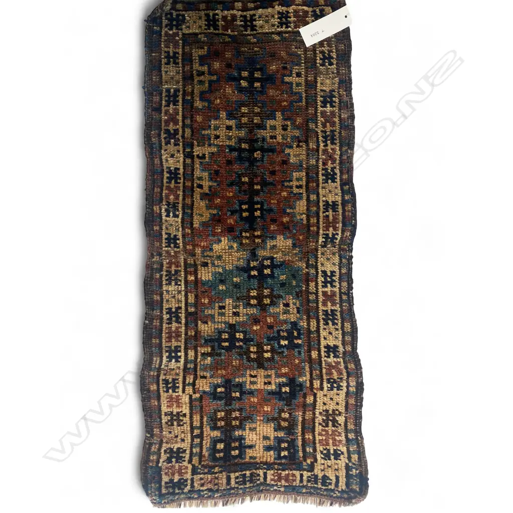 Bag face - wool - pile,- coarsely woven blue/green white border - woven tassels. 37 x 82.5cm Image 1++